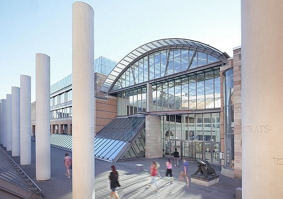 게르만 국립 박물관 (게르마니셰스 나치오날무제움)